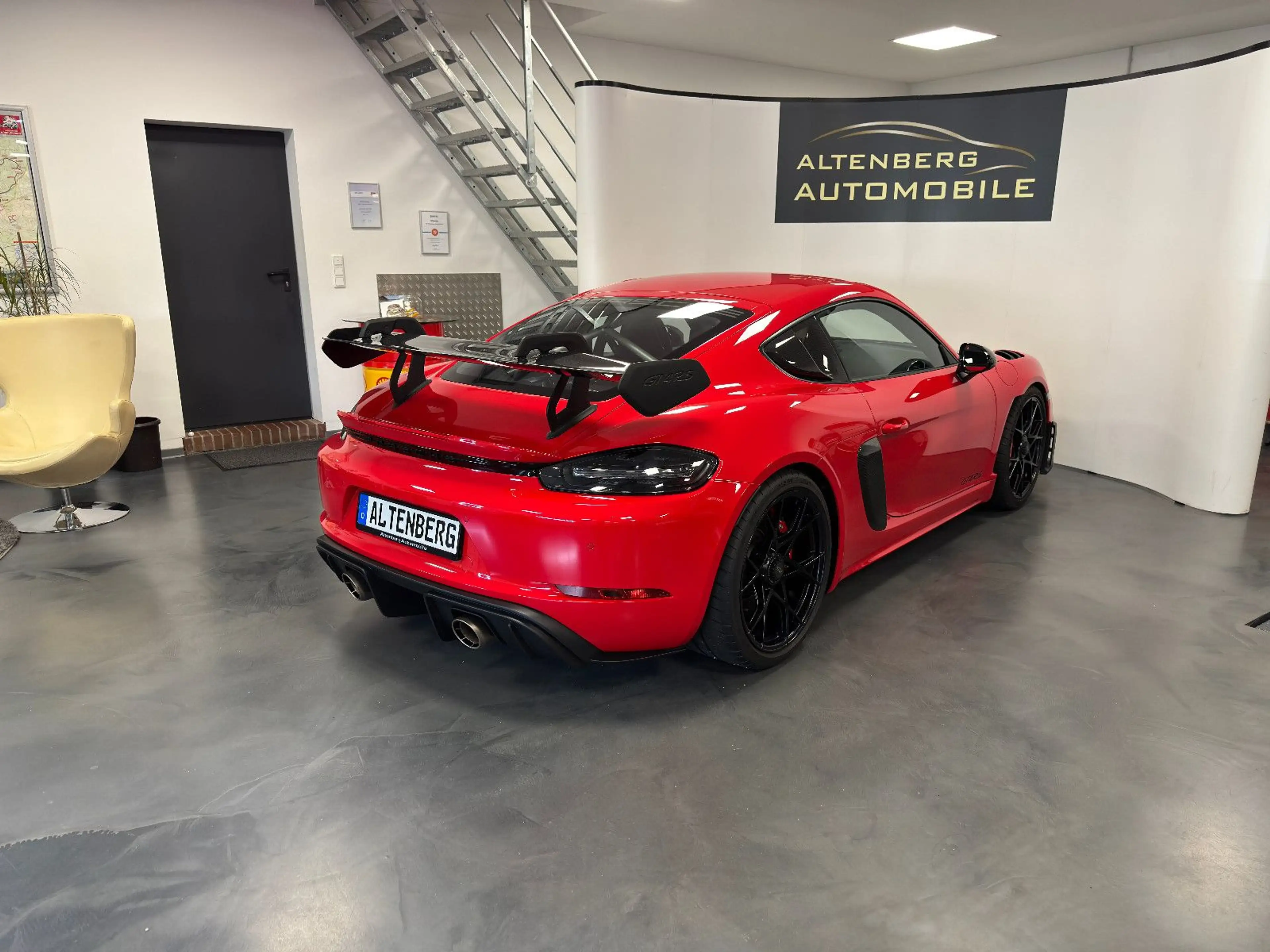Porsche Cayman 718 Cayman GT4 RS Weissach Lift Bose DAB+ Kamera — photo 4