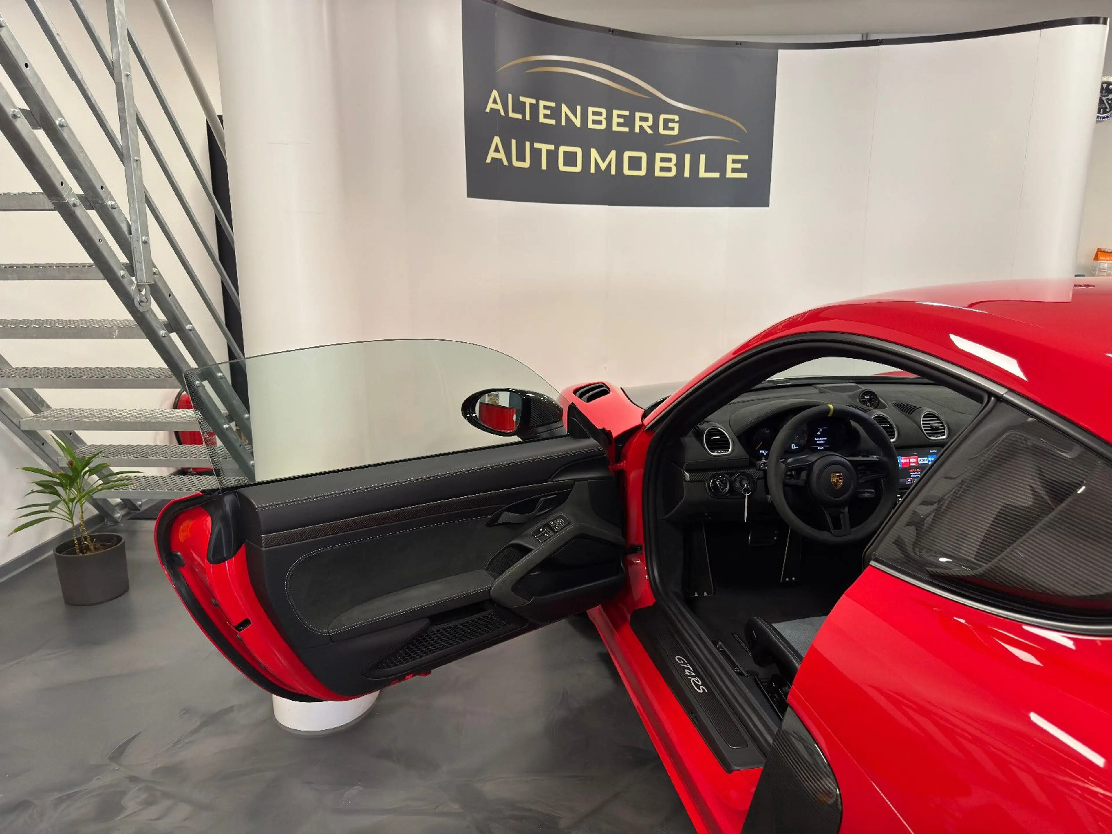 Porsche Cayman 718 Cayman GT4 RS Weissach Lift Bose DAB+ Kamera — photo 5