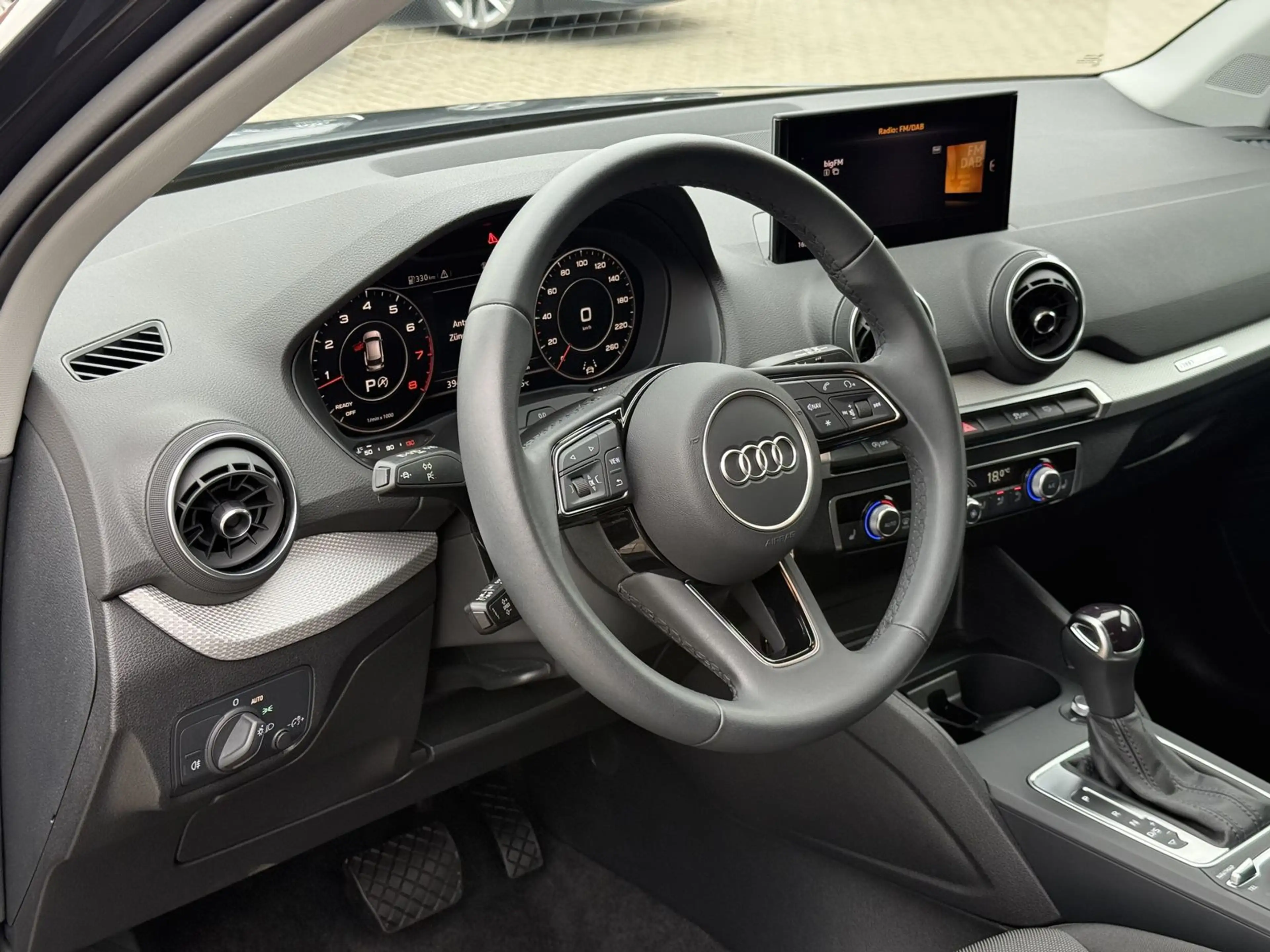 Audi Q2 35 TFSI Advanced,Virtual,R-Kamera,2-Zonen — photo 14