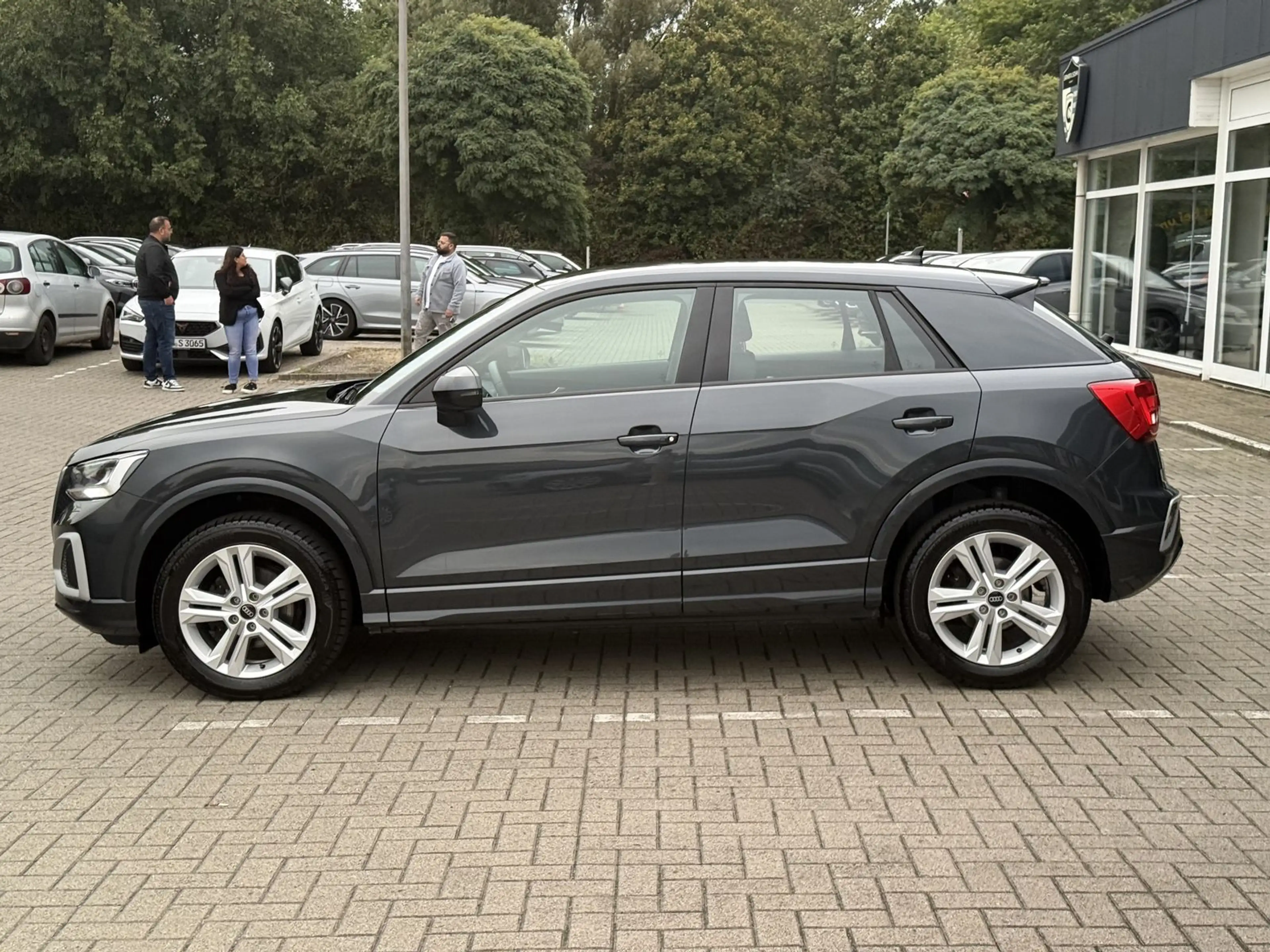 Audi Q2 35 TFSI Advanced,Virtual,R-Kamera,2-Zonen — photo 9