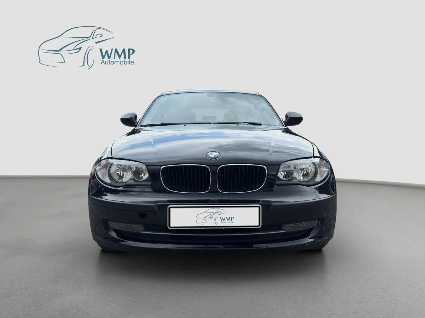 BMW 116 i Lim. /Klimaanlage/Sitzhz./AUX Schwarz - 2