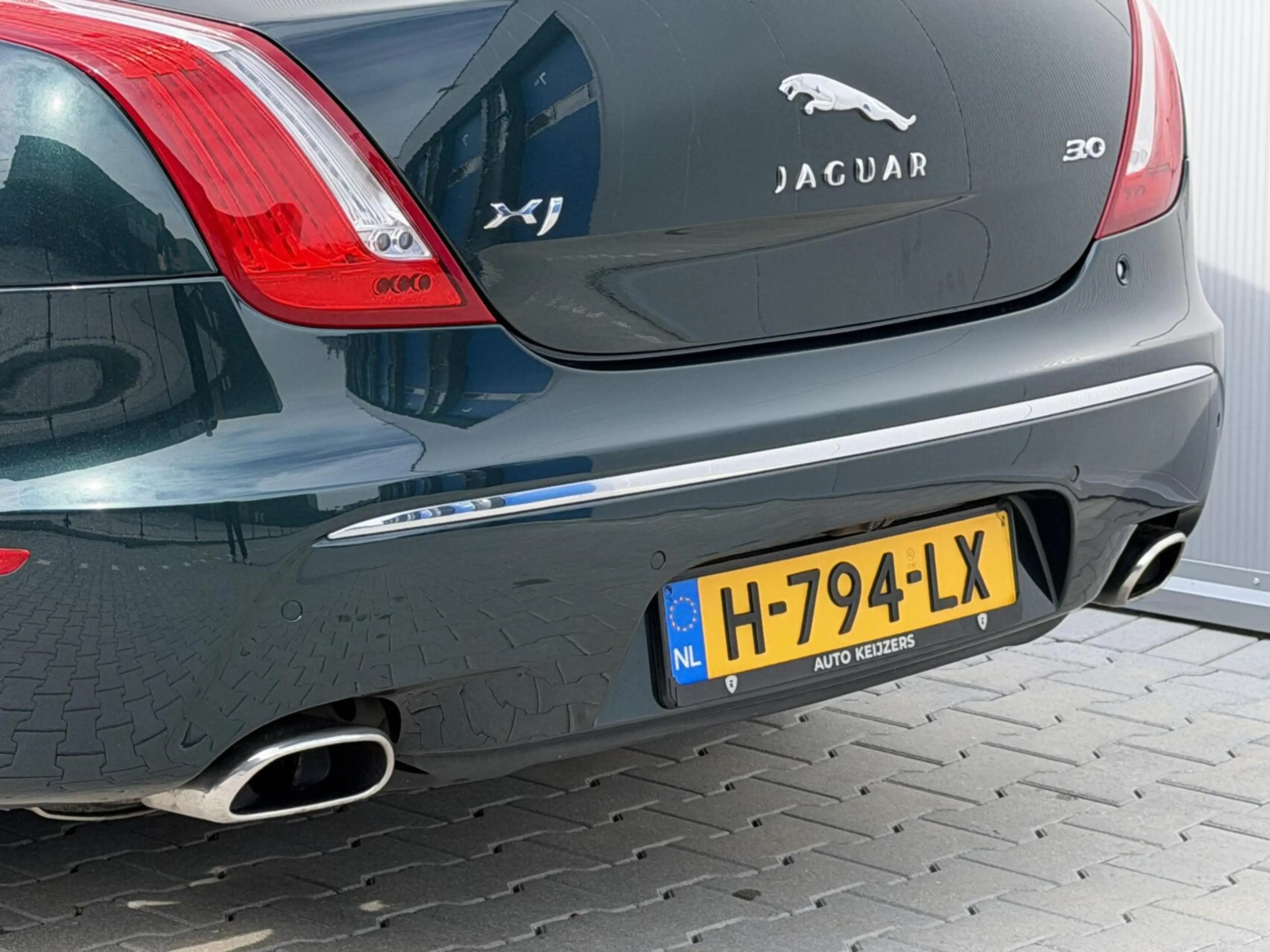 Jaguar XJ 3.0 V6 SC AWD Portfolio | Pano | Meridian audio — photo 9