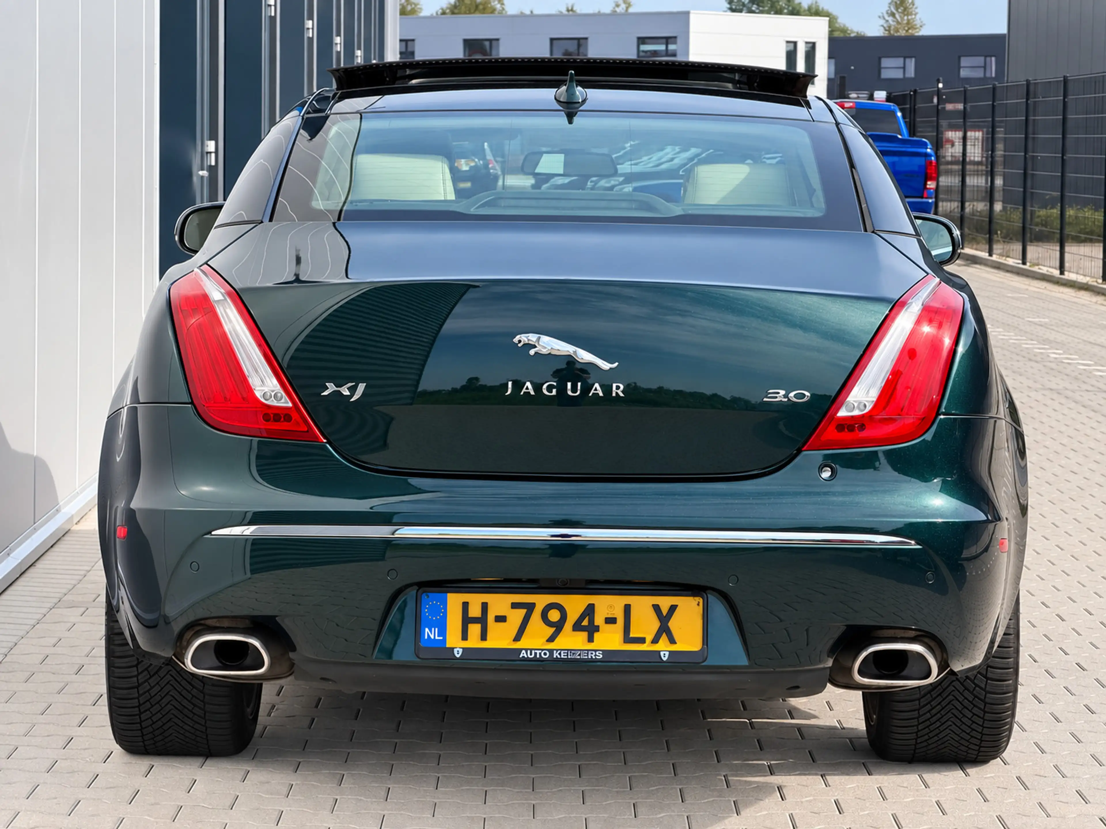 Jaguar XJ 3.0 V6 SC AWD Portfolio | Pano | Meridian audio — photo 6