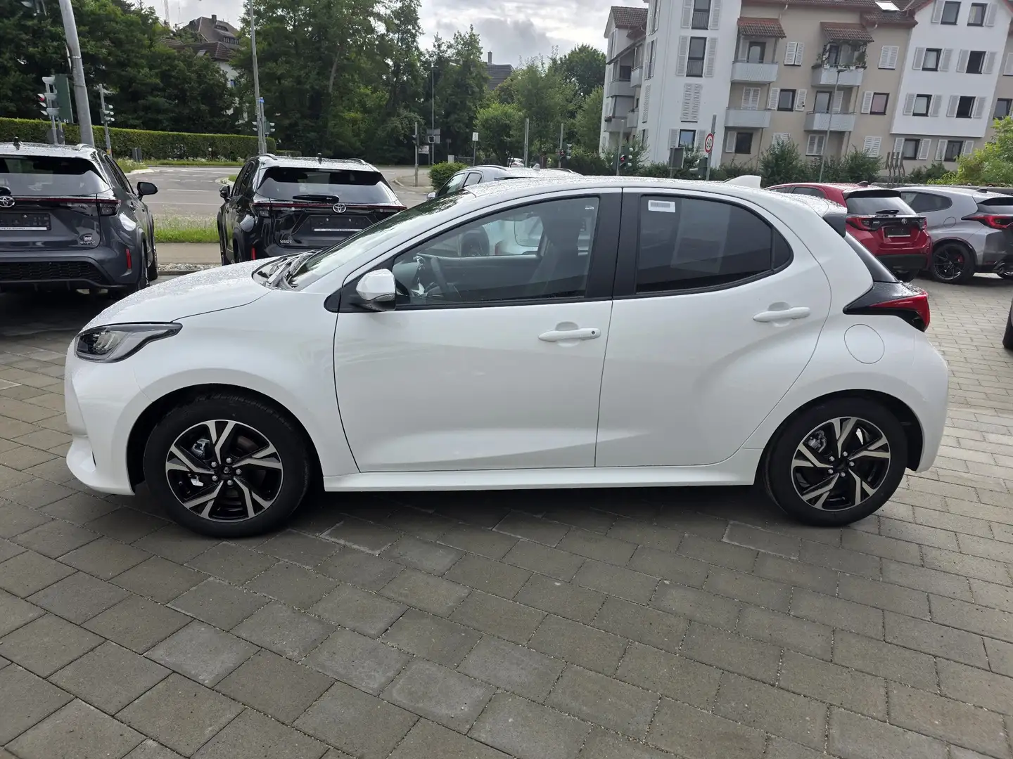 Toyota Yaris Hybrid Teamplayer + Comfort-Paket NW28910€ Blanco - 2