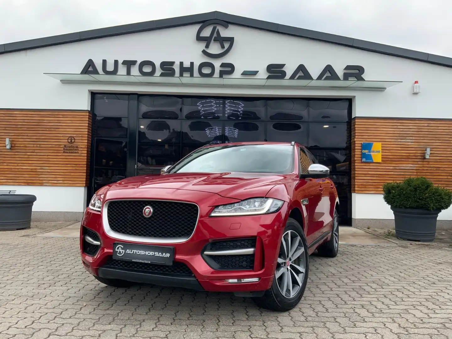 Jaguar F-Pace F-PACE  AWD  R SPORT/MERIDIAN/NAVI/KAMERA/PANO Rouge - 1