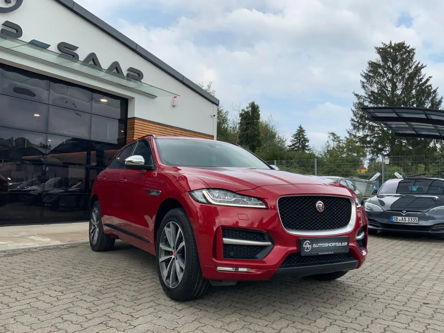 Jaguar F-Pace F-PACE  AWD  R SPORT/MERIDIAN/NAVI/KAMERA/PANO Rouge - 2