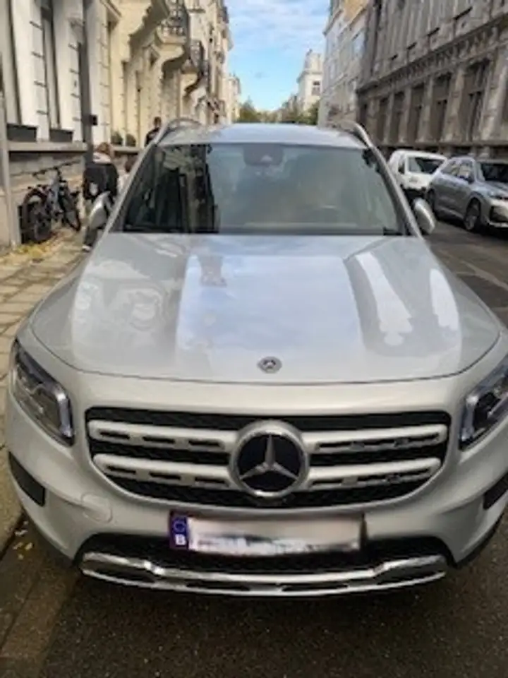 Mercedes-Benz GLB 200