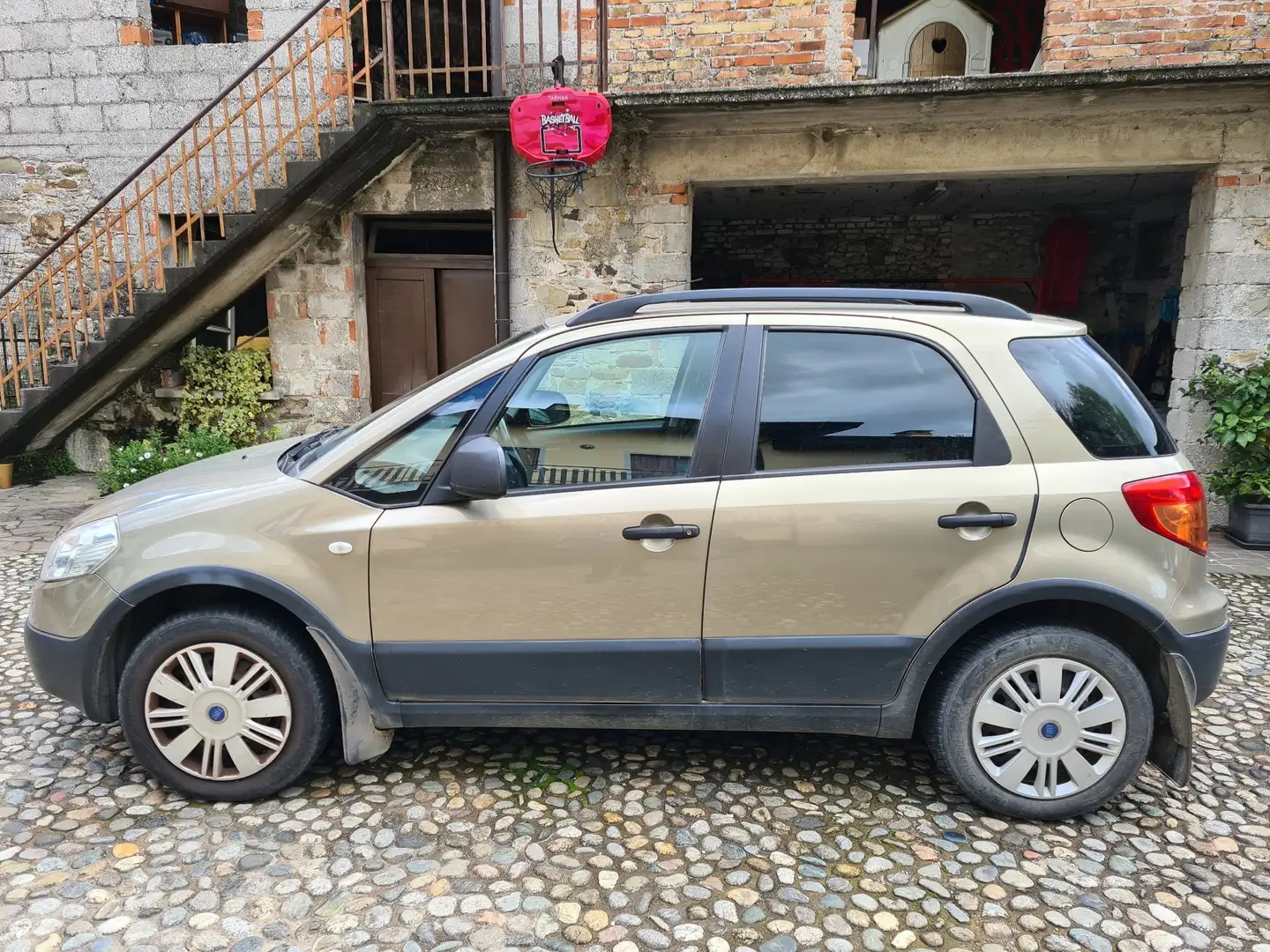 Fiat Sedici 1.6 16v Dynamic 4x4 107cv Bronze - 1