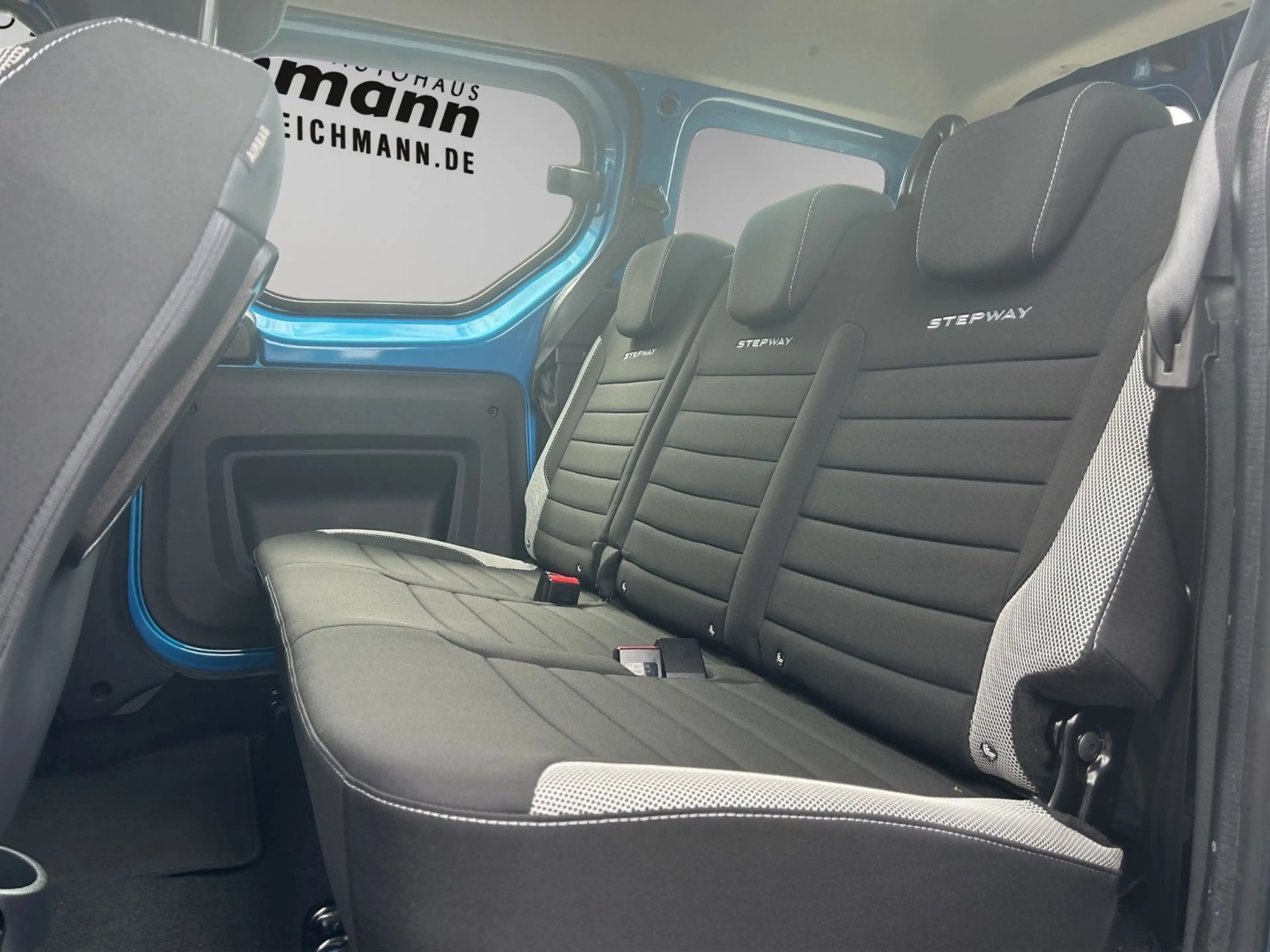 Dacia Dokker TCe 130 Stepway Plus — photo 14