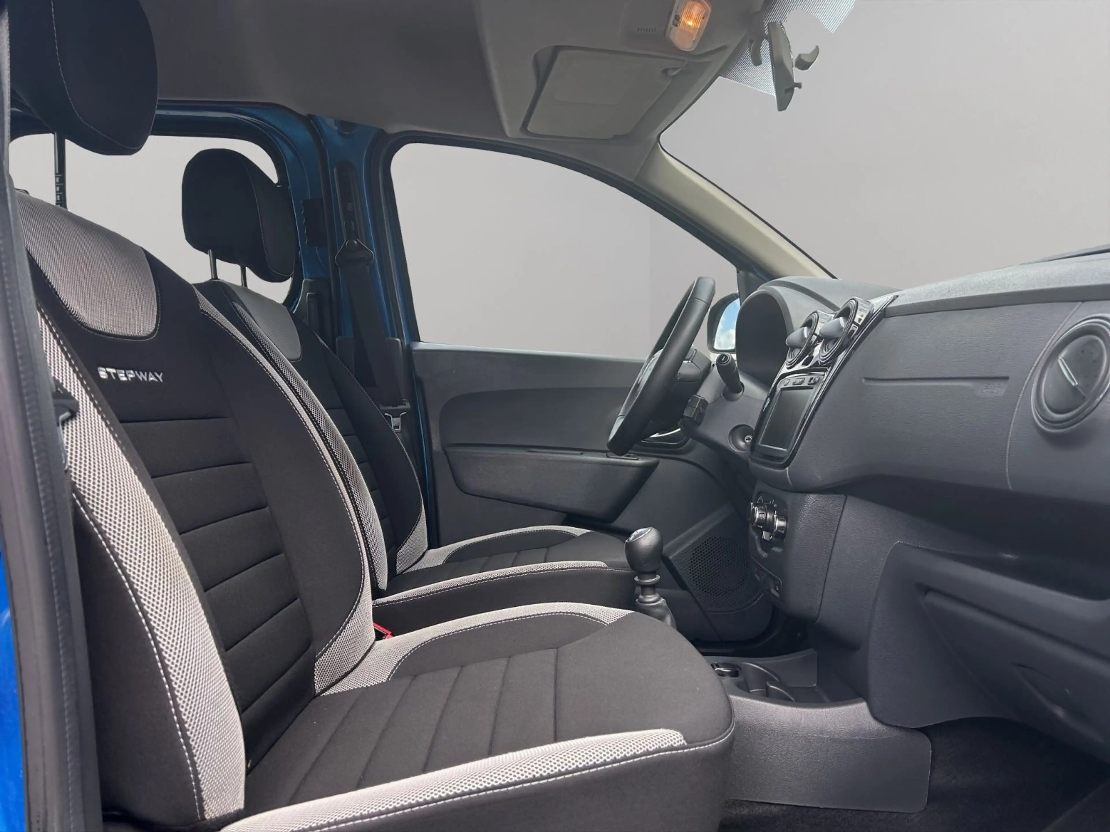 Dacia Dokker TCe 130 Stepway Plus — photo 12