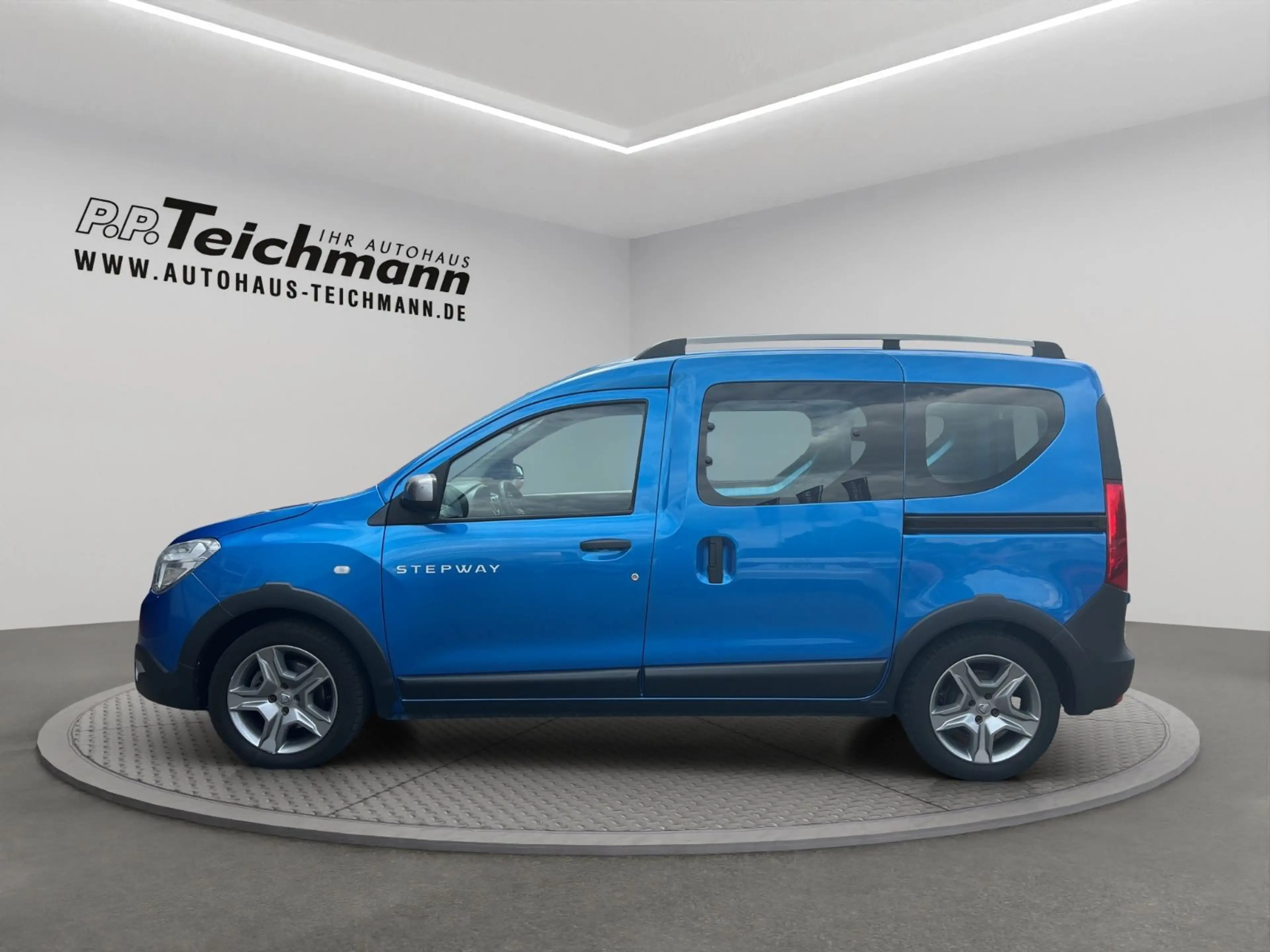Dacia Dokker TCe 130 Stepway Plus — photo 8