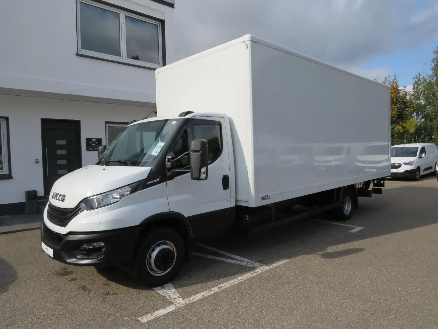 Iveco Daily 72-210 4x2 HI Matic Koffer + LBW *EURO 6* Blanc - 1