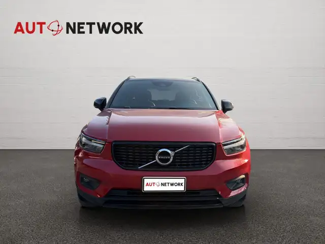 Volvo XC40 view 5