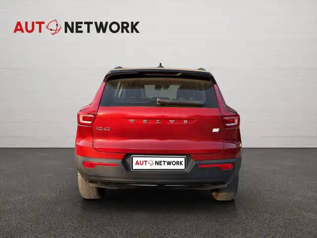 Volvo XC40 view 6