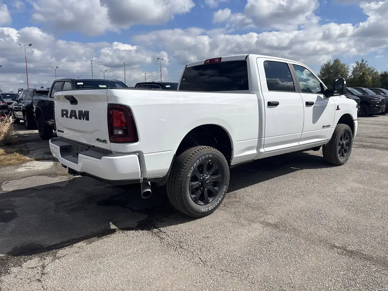 RAM 2500 снимка RAM 2500