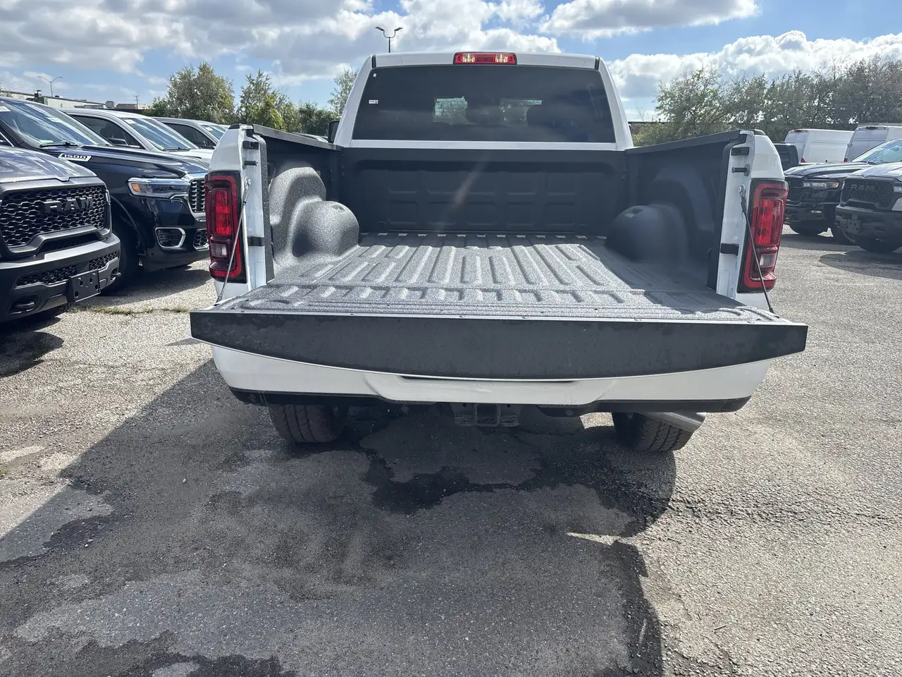 RAM 2500 снимка RAM 2500