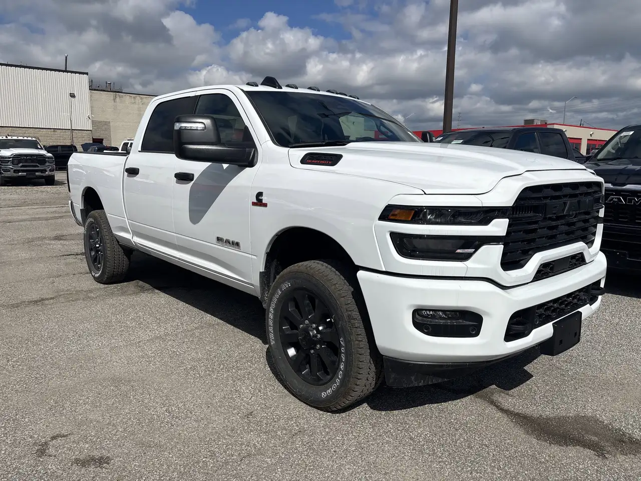 RAM 2500 снимка RAM 2500