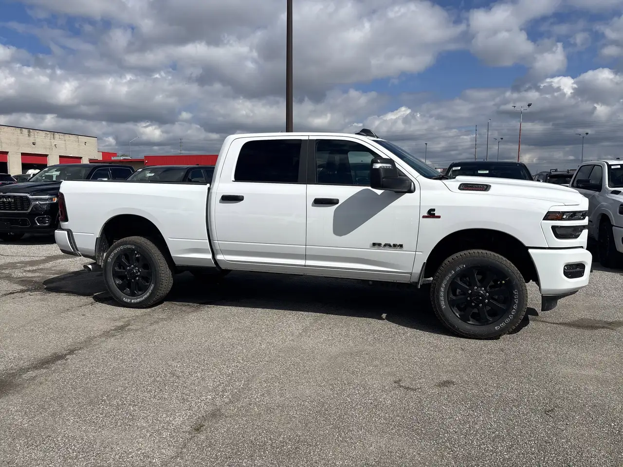 RAM 2500 снимка RAM 2500