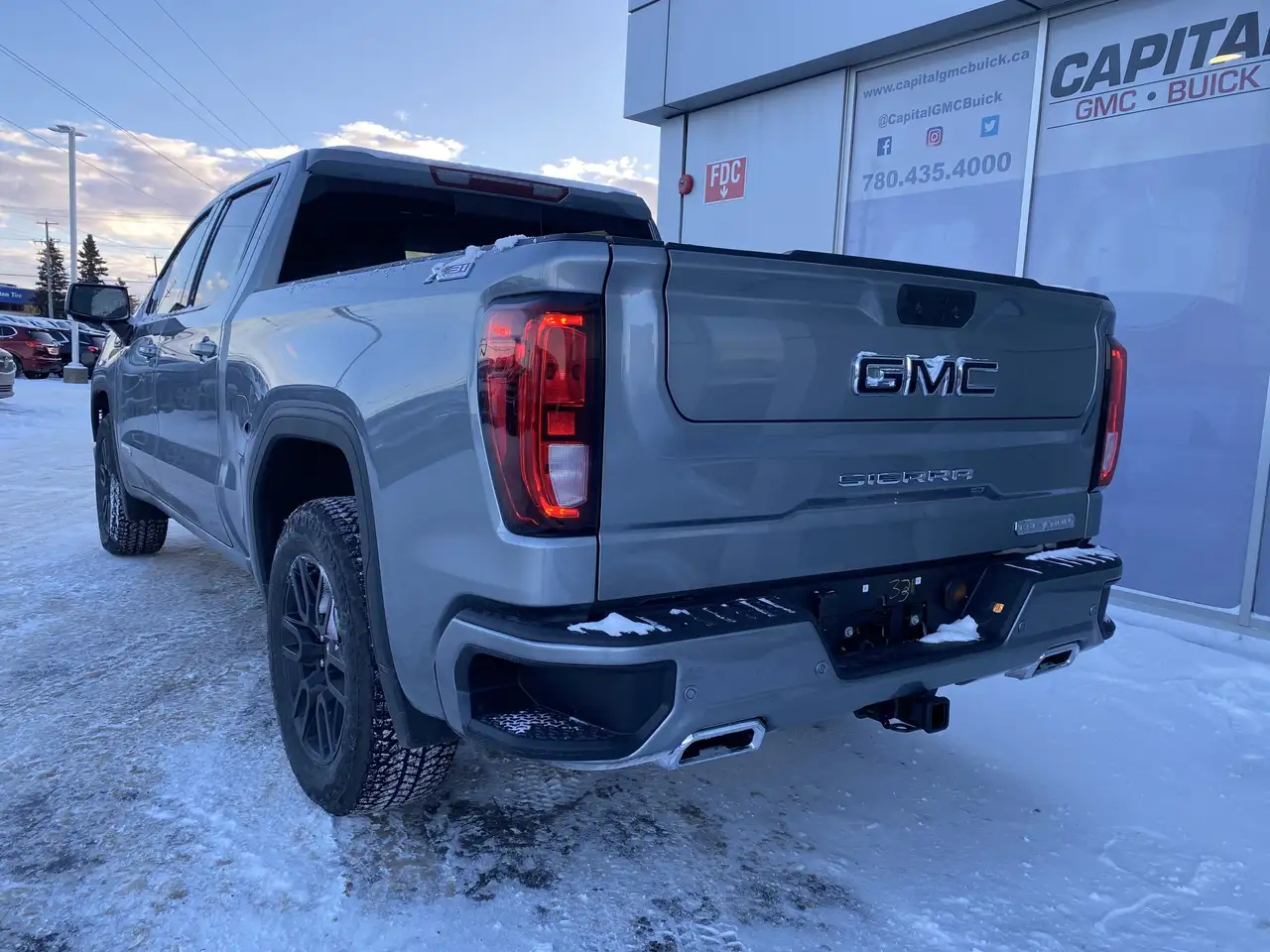 GMC Sierra 1500 снимка GMC Sierra 1500