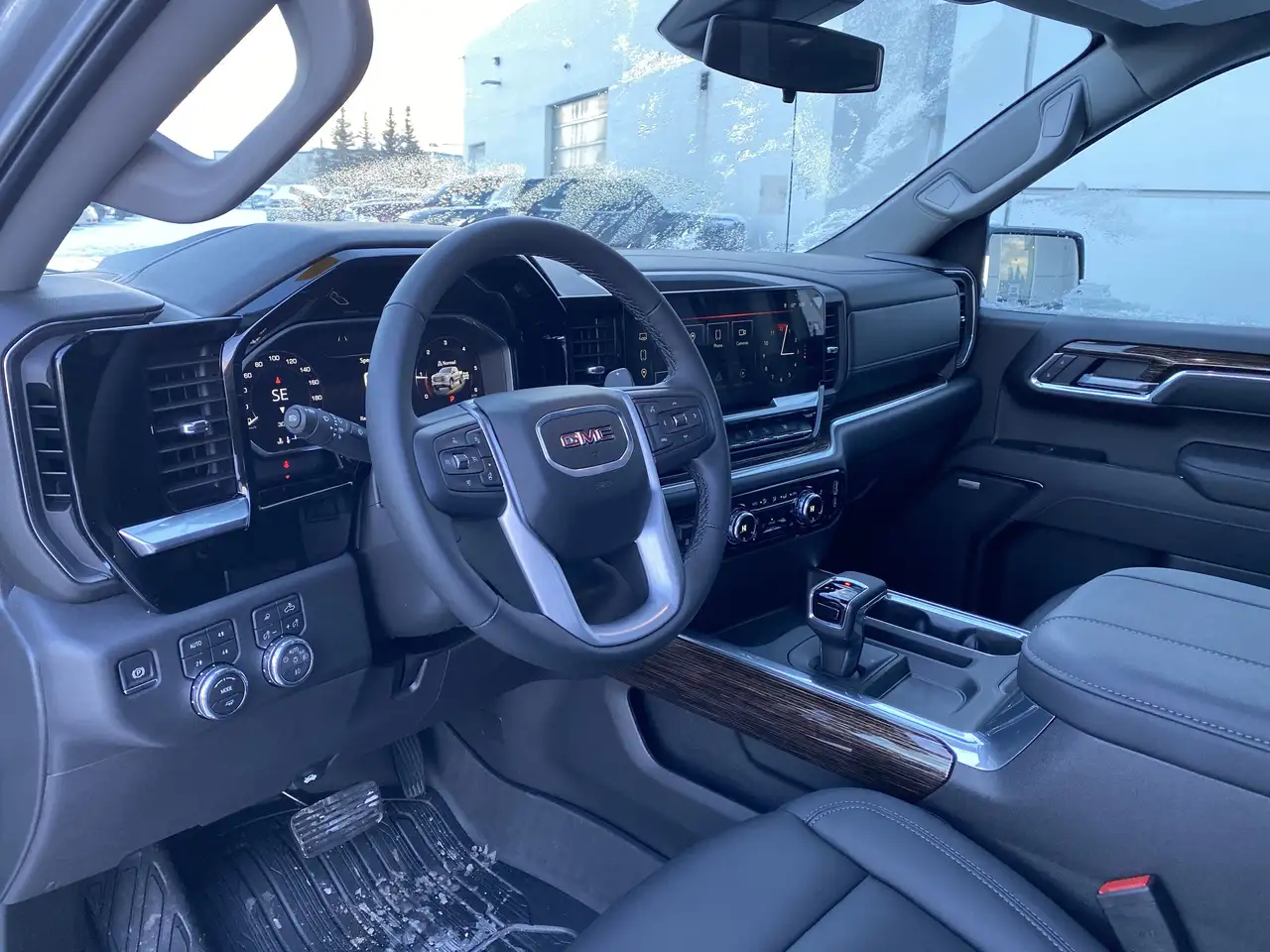 GMC Sierra 1500 снимка GMC Sierra 1500