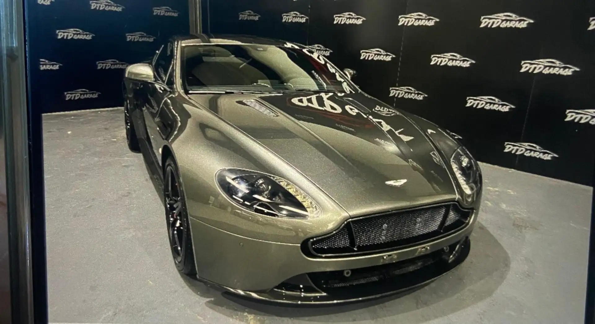 Aston Martin Vantage V8 VANTAGE AMR Gris - 1