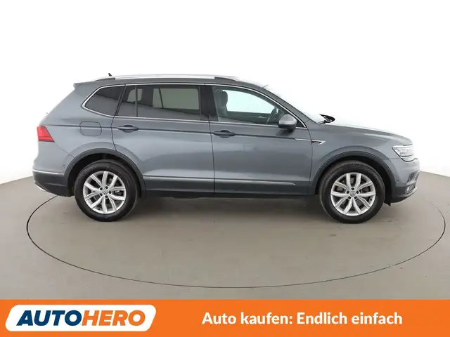 Volkswagen Tiguan Allspace view 7