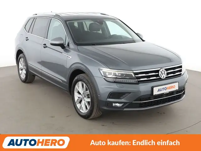 Volkswagen Tiguan Allspace view 8