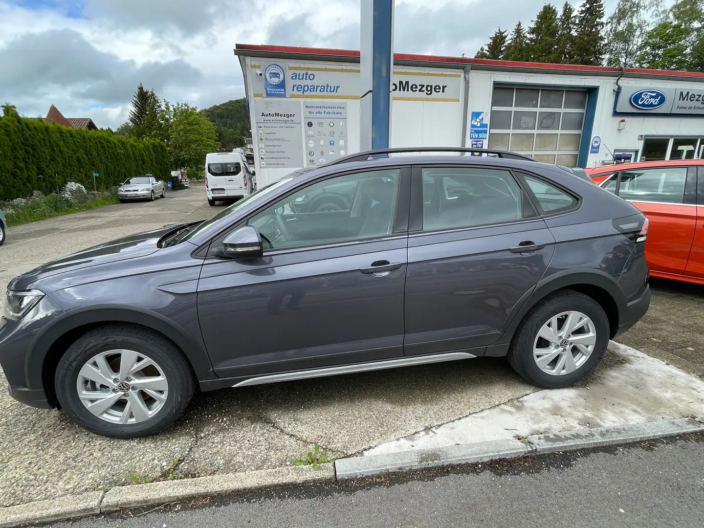 Volkswagen Taigo Life Grau - 2