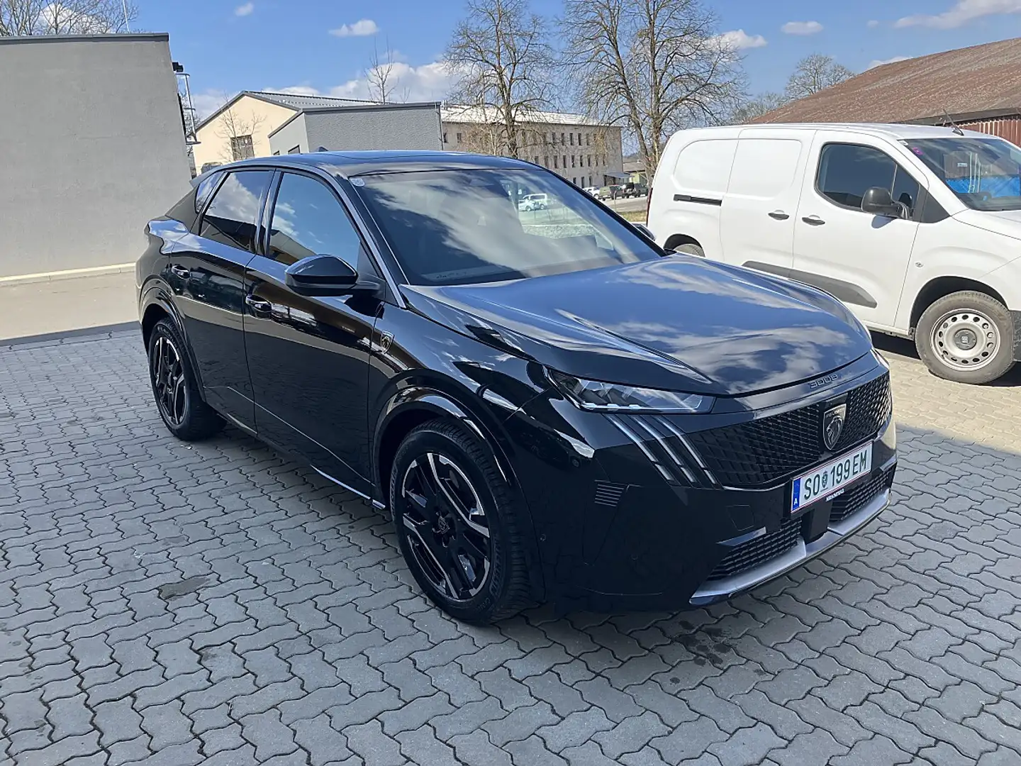 Peugeot 3008 Elektro 210 73kWh netto € 39.158,33 Schwarz - 2