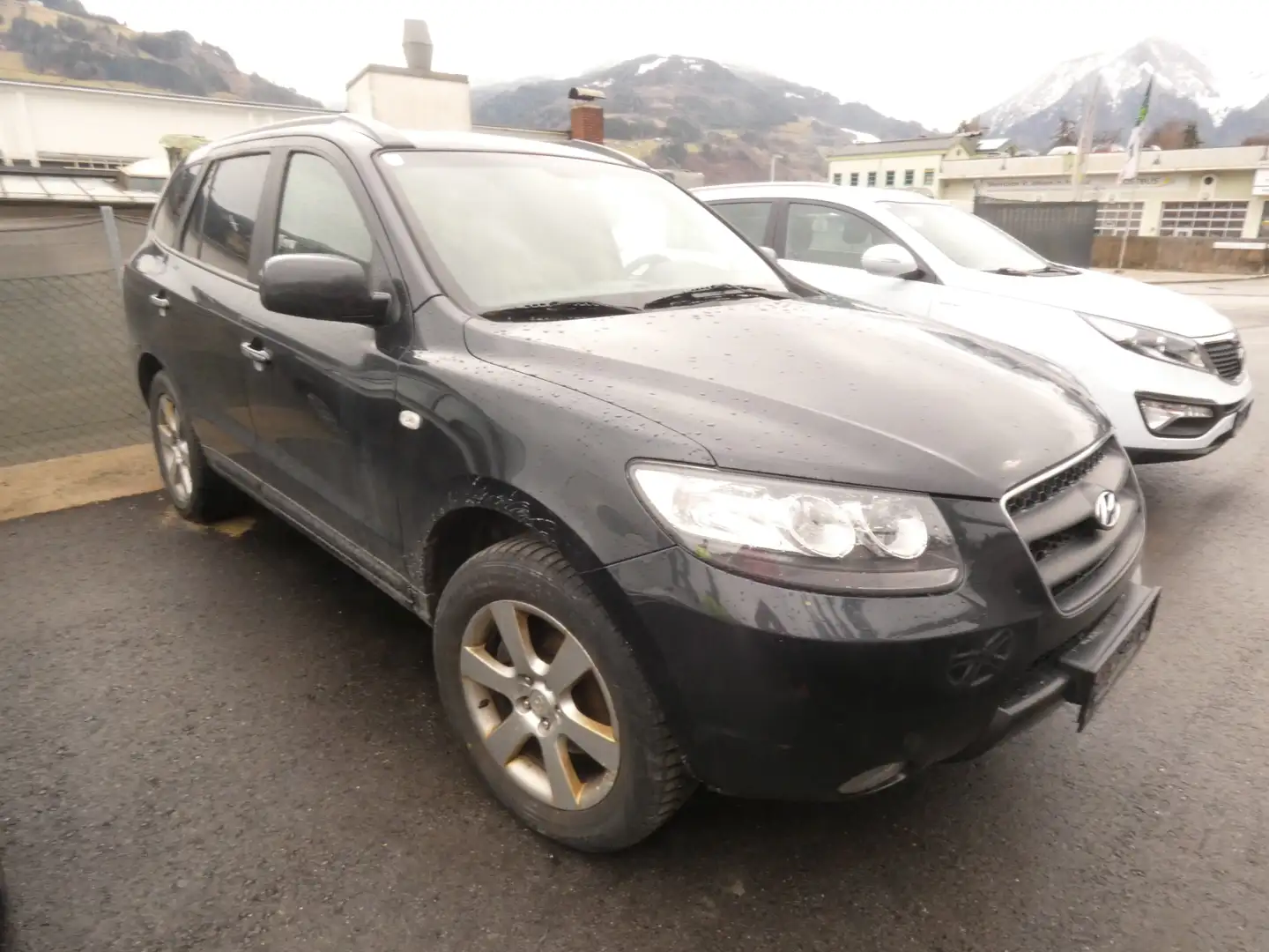 Hyundai SANTA FE 2,2 CRDi Comfort 4WD DPF Schwarz - 2