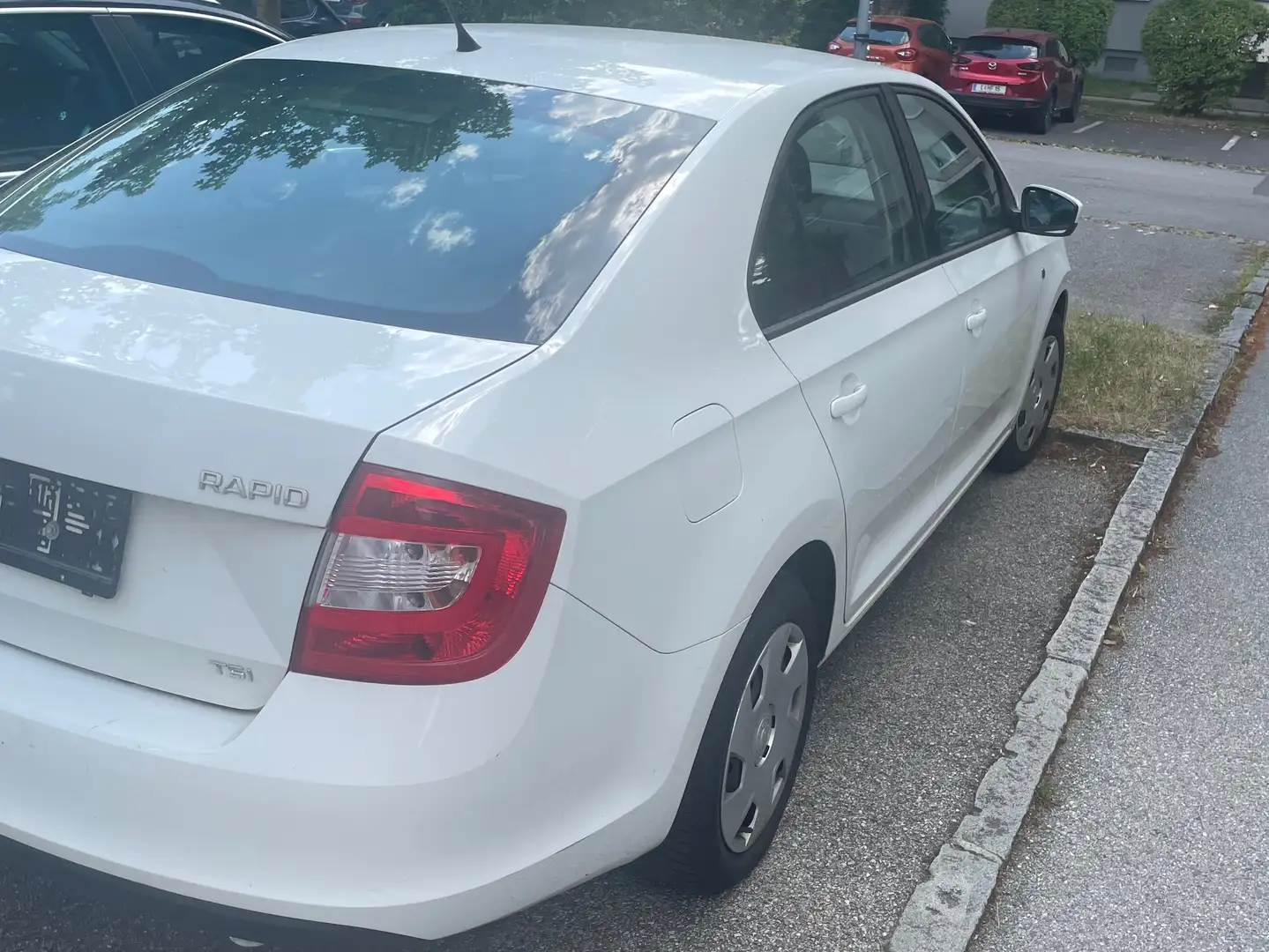 Skoda Rapid/Spaceback Rapid 1,2 Active TSI Green tec Active Weiß - 2