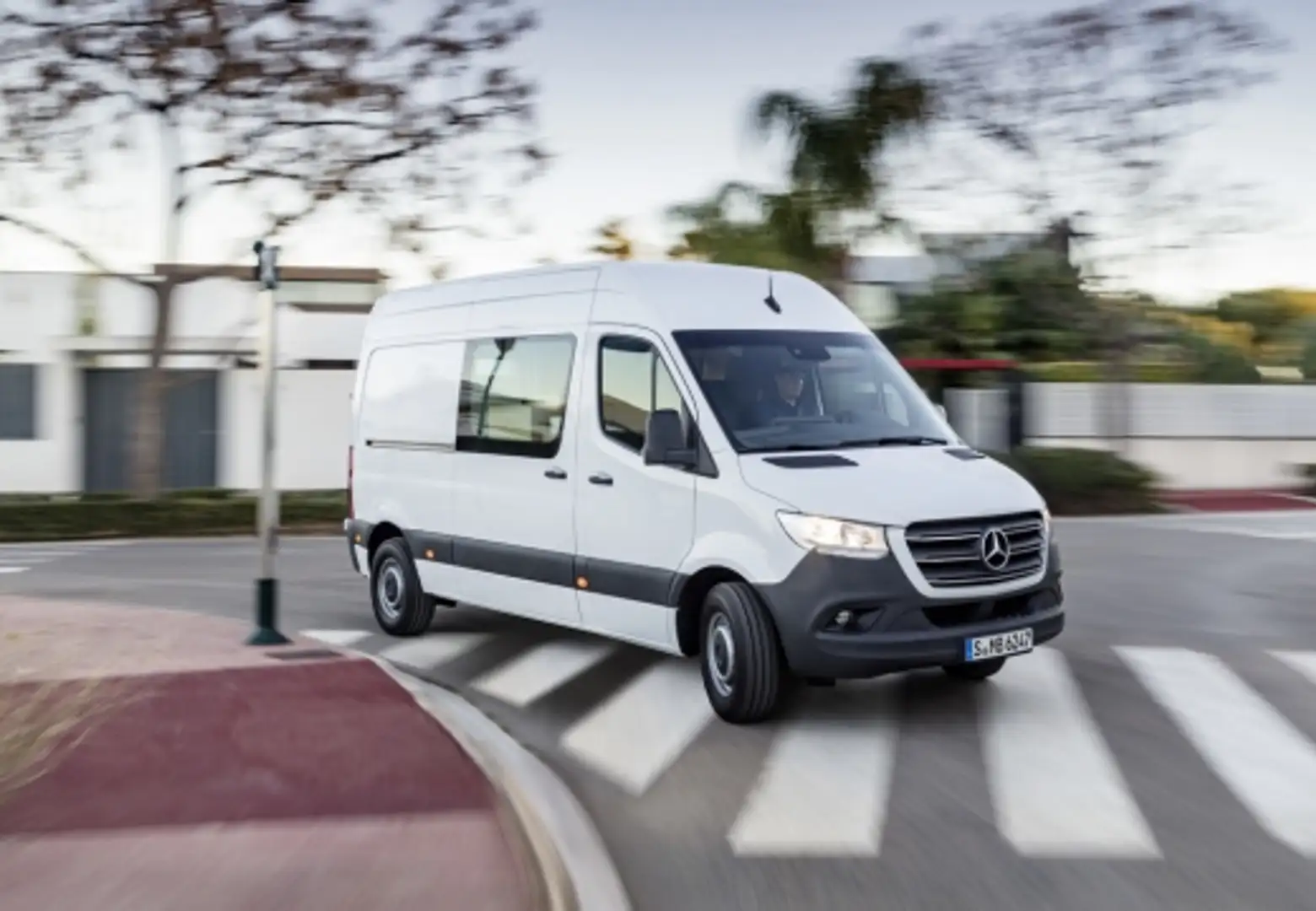 Mercedes-Benz Sprinter Furgón 311CDI Medio T.E. tD Blanco - 1