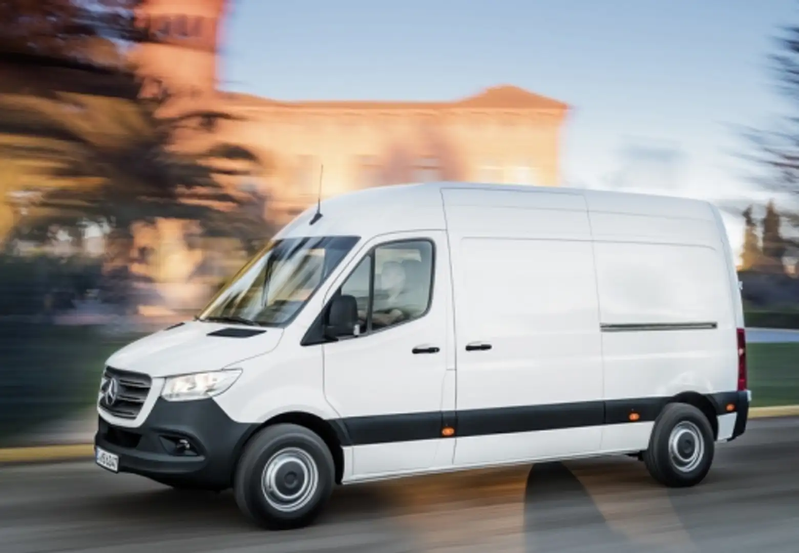Mercedes-Benz Sprinter Furgón 311CDI Medio T.E. tD Blanco - 2