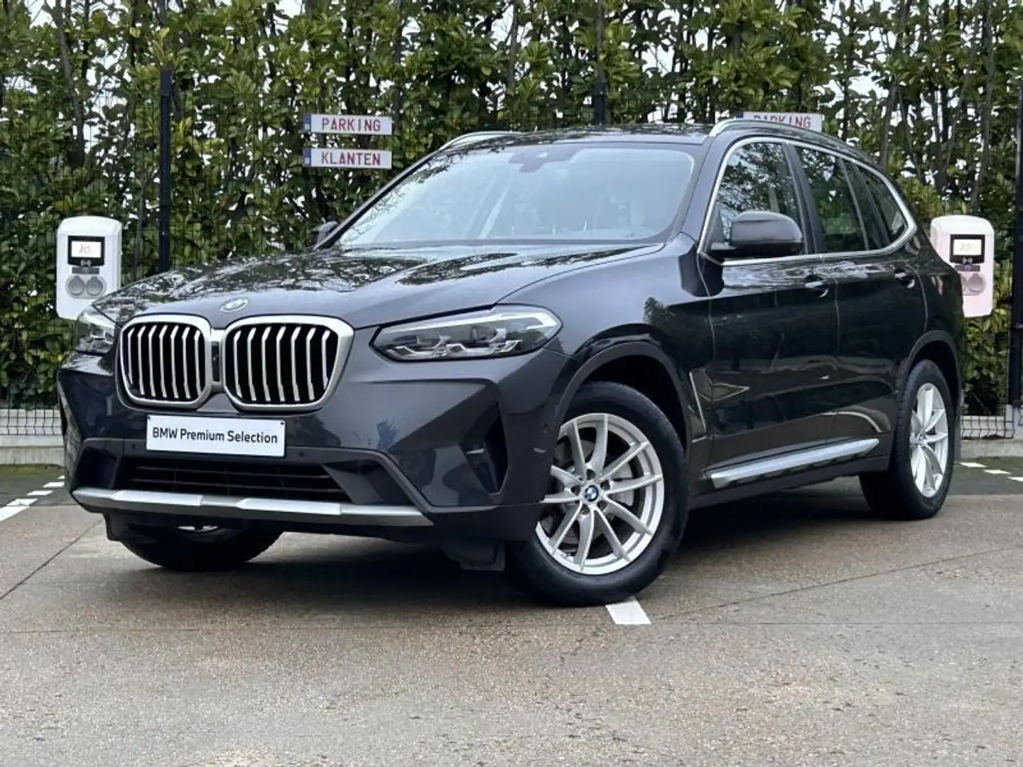 BMW X3 sD18d Grijs - 1