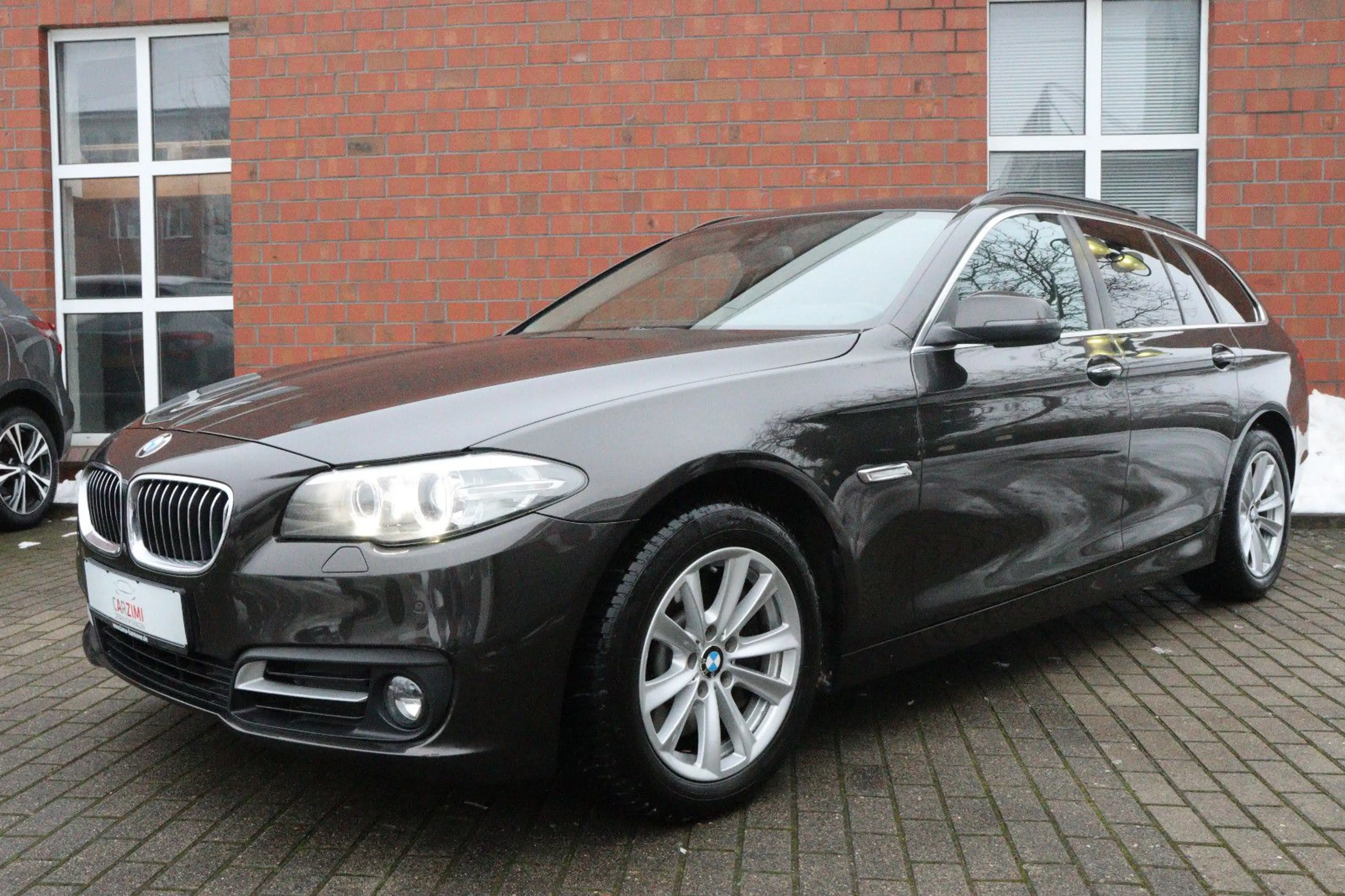 BMW 525 d xDrive Touring Aut. Bi-Xenon AHK — photo 2