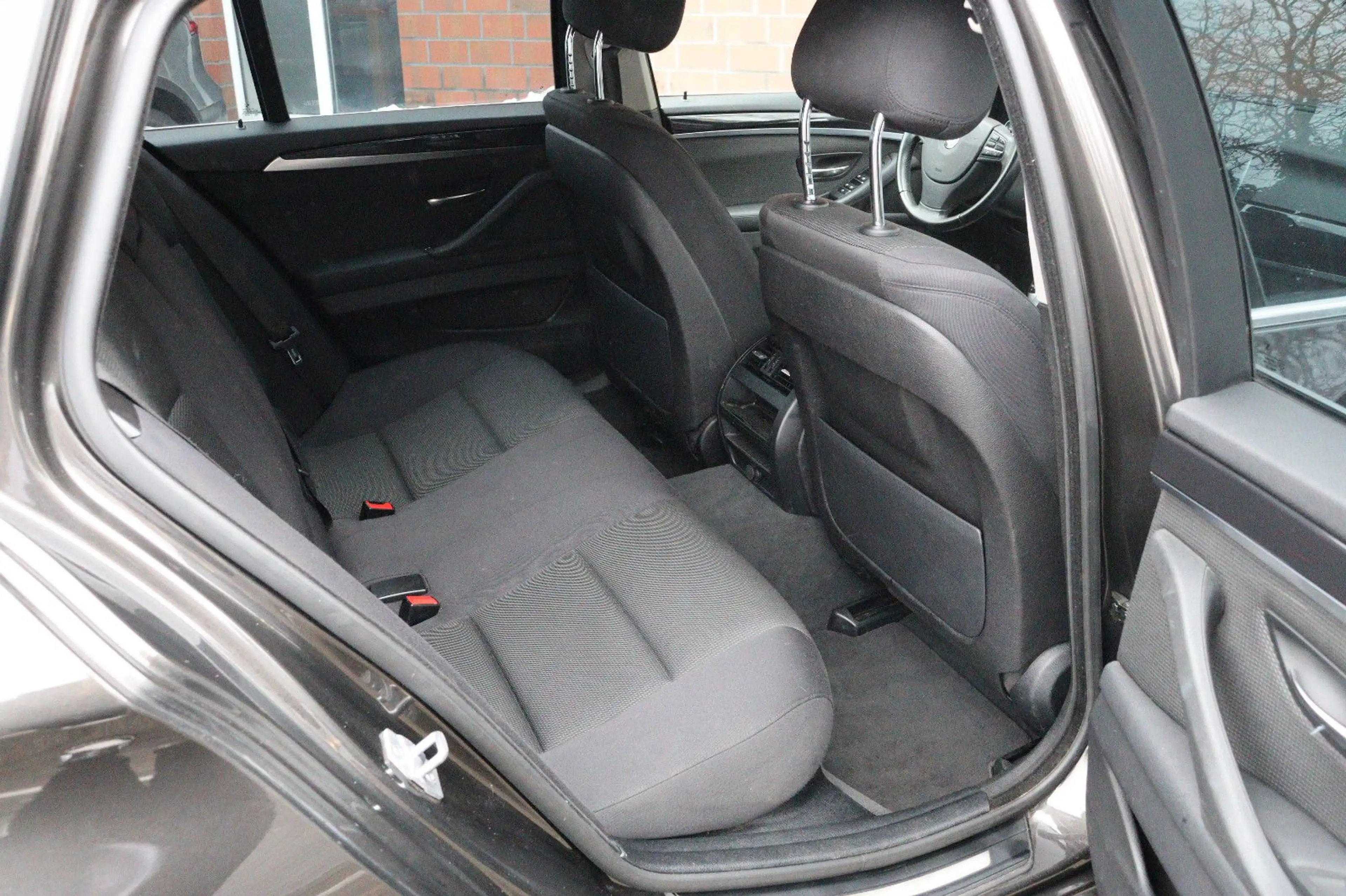 BMW 525 d xDrive Touring Aut. Bi-Xenon AHK — photo 12