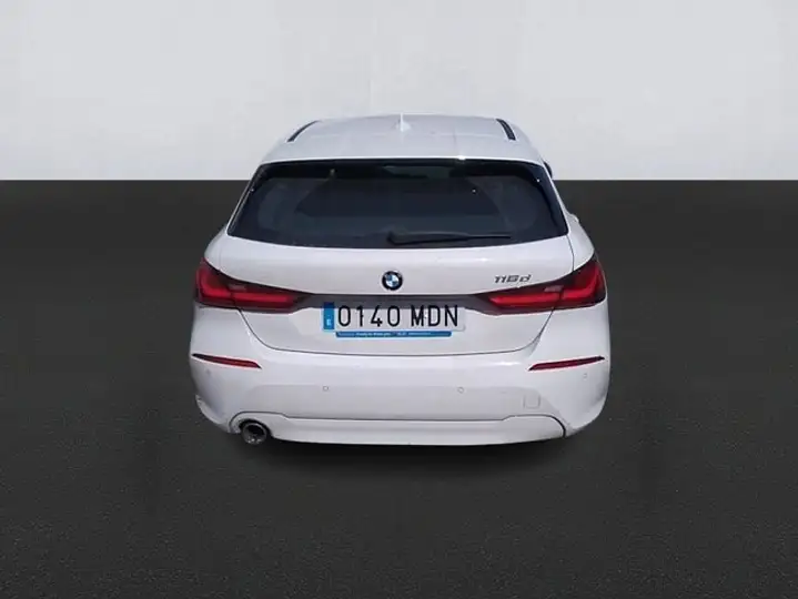 BMW Serie 1 116d (F40) 2023, foto 5