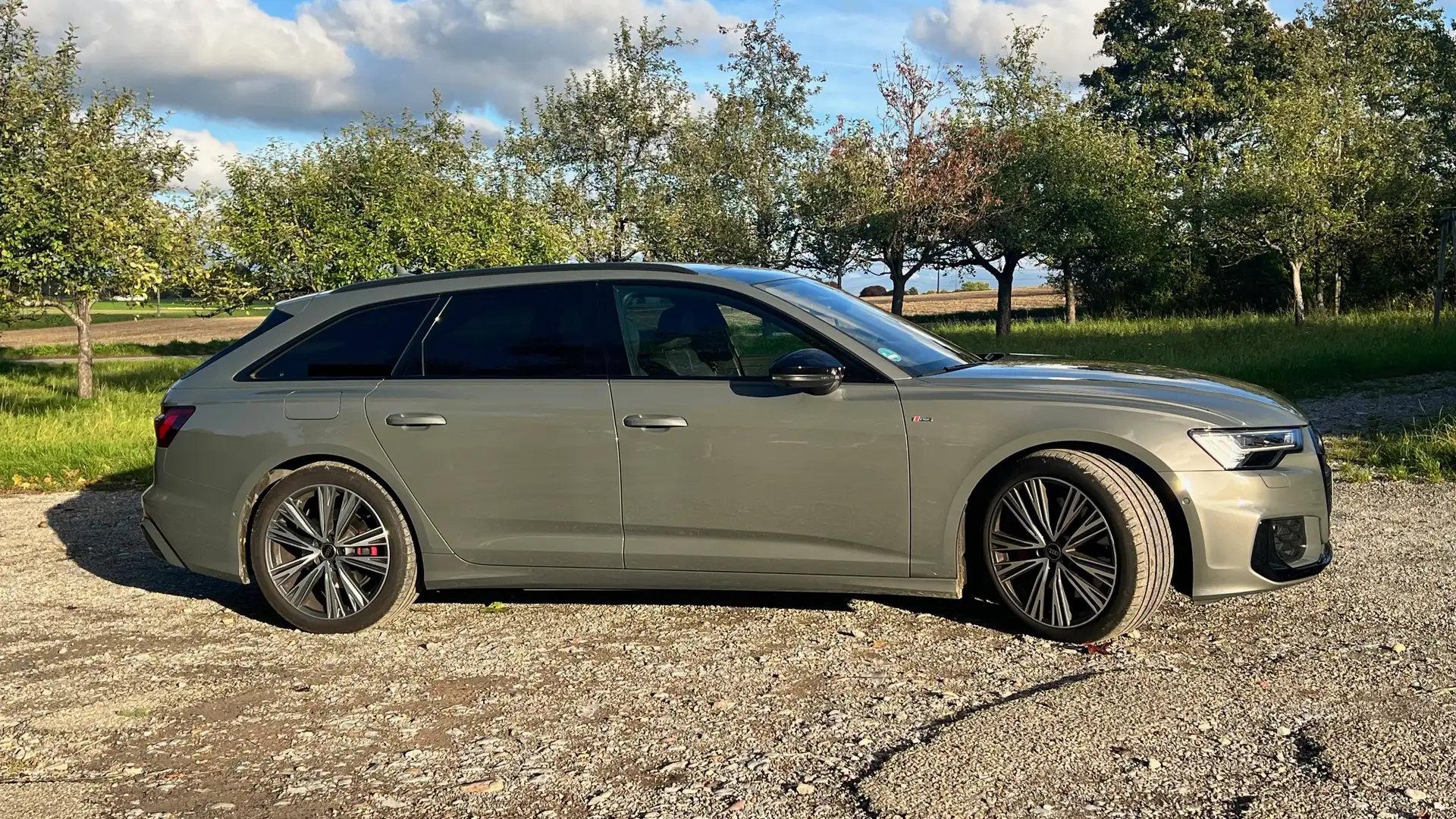Audi A6 A6 Avant S line 55 TFSI e quattro 367PS tronic Grau - 2
