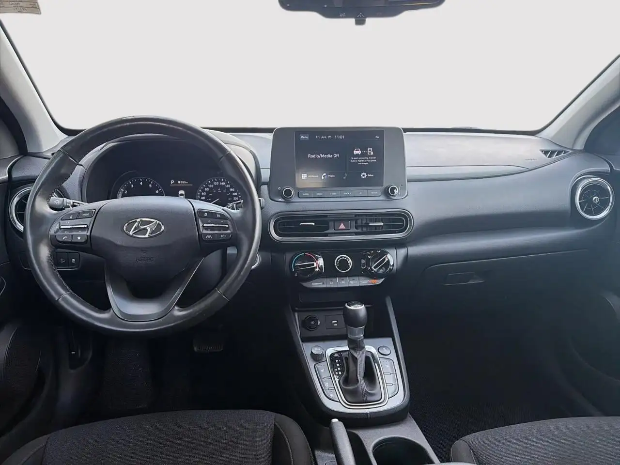 Hyundai KONA снимка Hyundai KONA