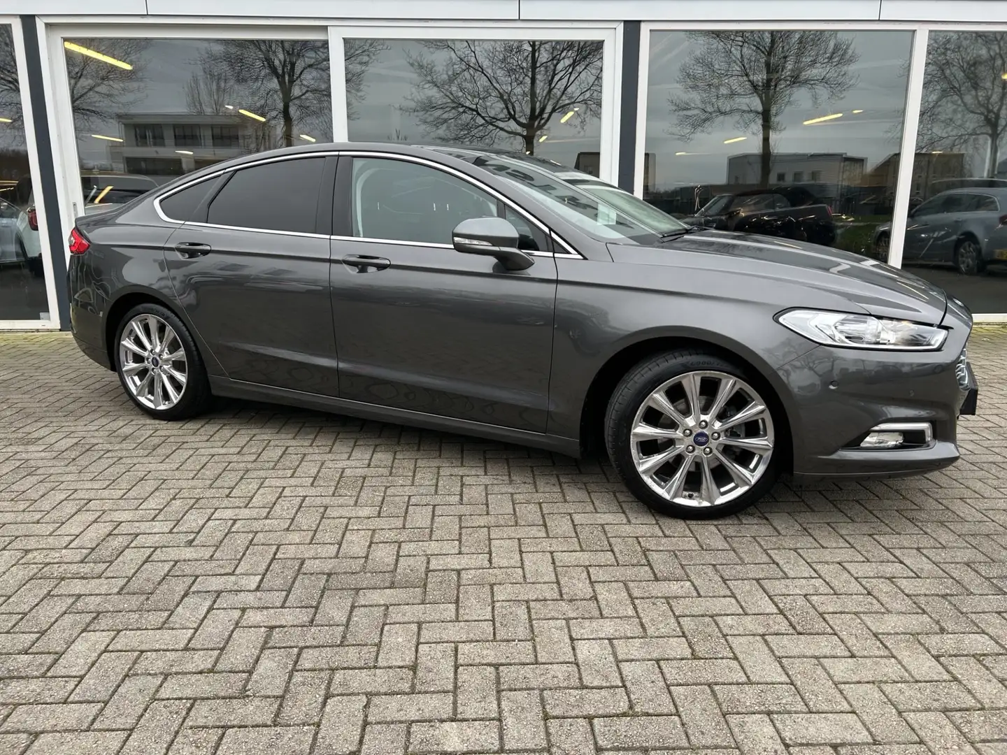 Ford Mondeo 2.0 IVCT HEV Titanium 50% deal 8475,- ACTIE Automa Szary - 1