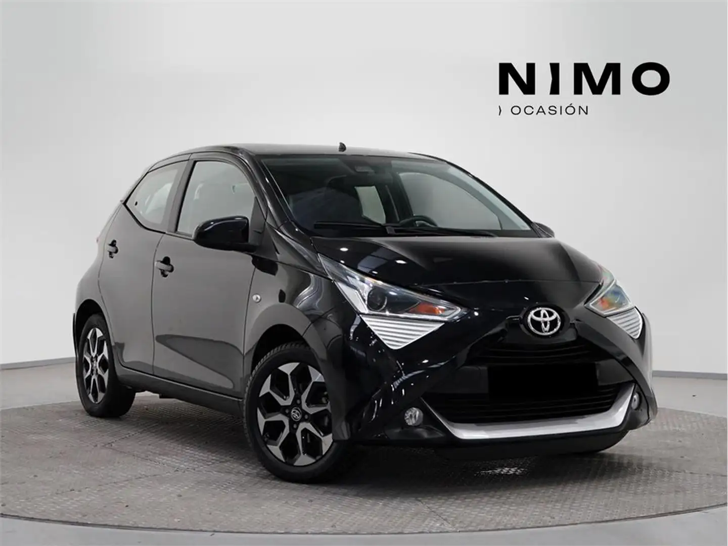 Toyota Aygo 70 x-play - 1
