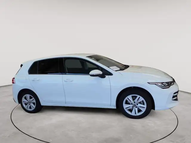 Volkswagen Golf view 3