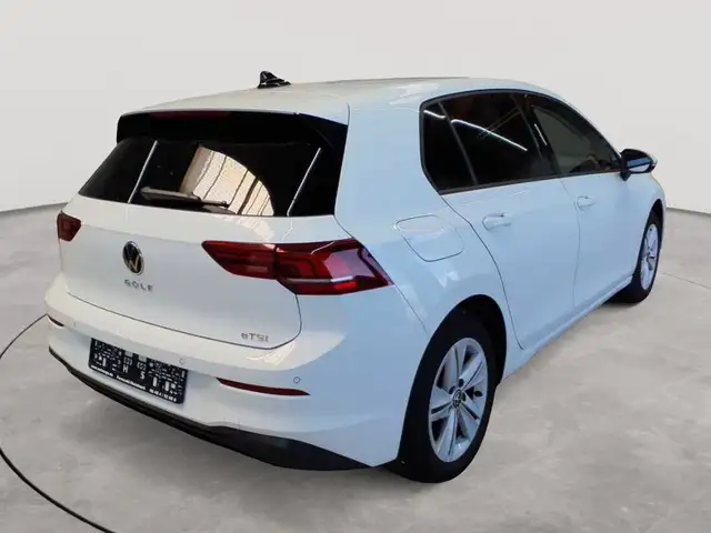 Volkswagen Golf view 4