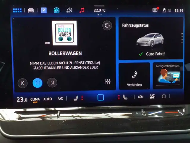 Volkswagen Golf view 12