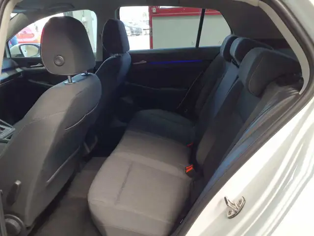 Volkswagen Golf view 13