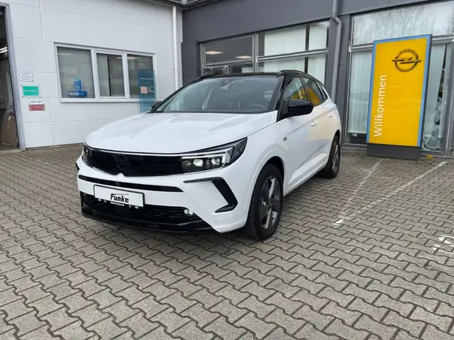Opel Grandland GSe 4x4 Leder+Navi+Matrix-LED+Carplay