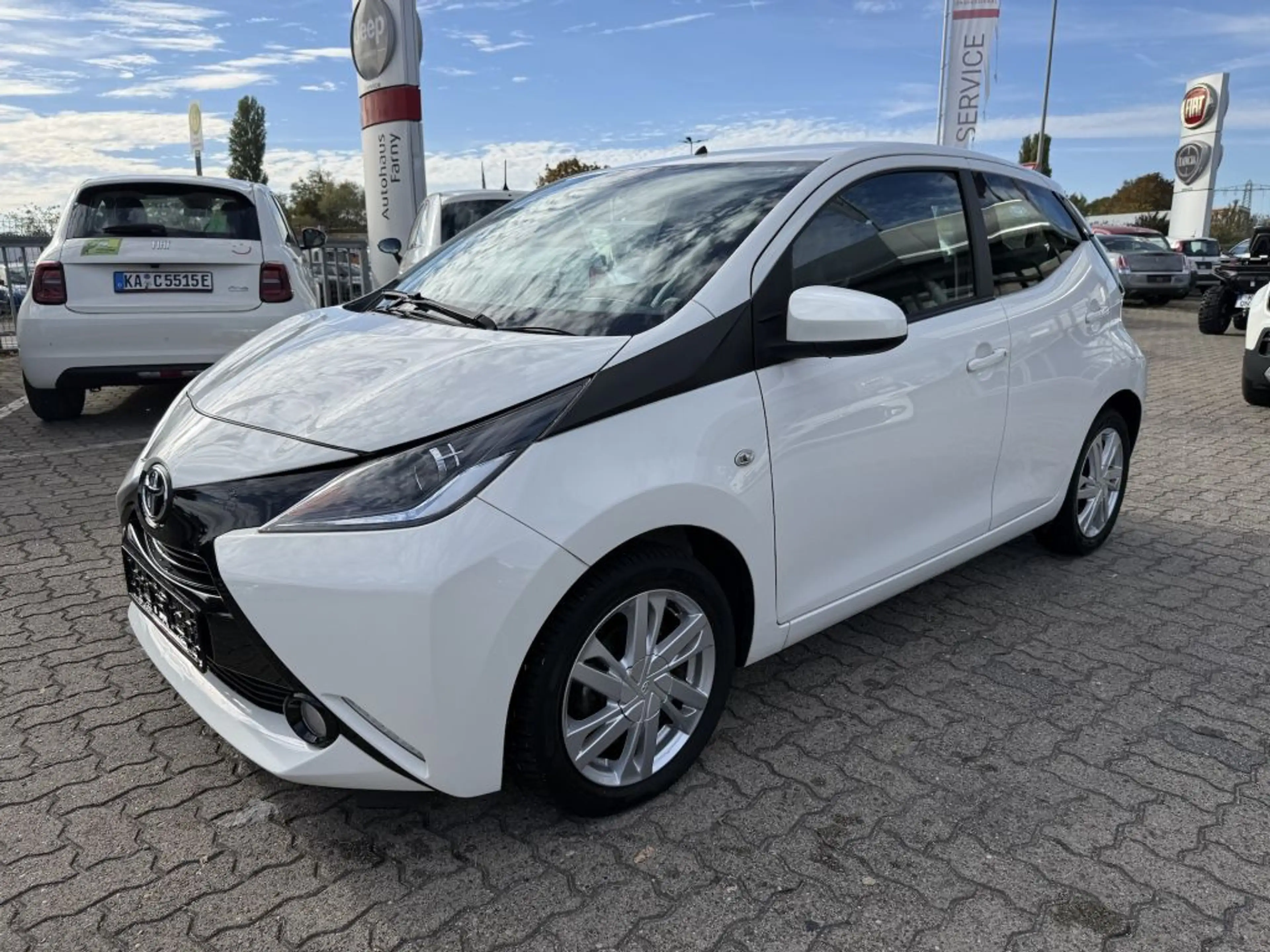 Toyota Aygo X x-shift x-play touch