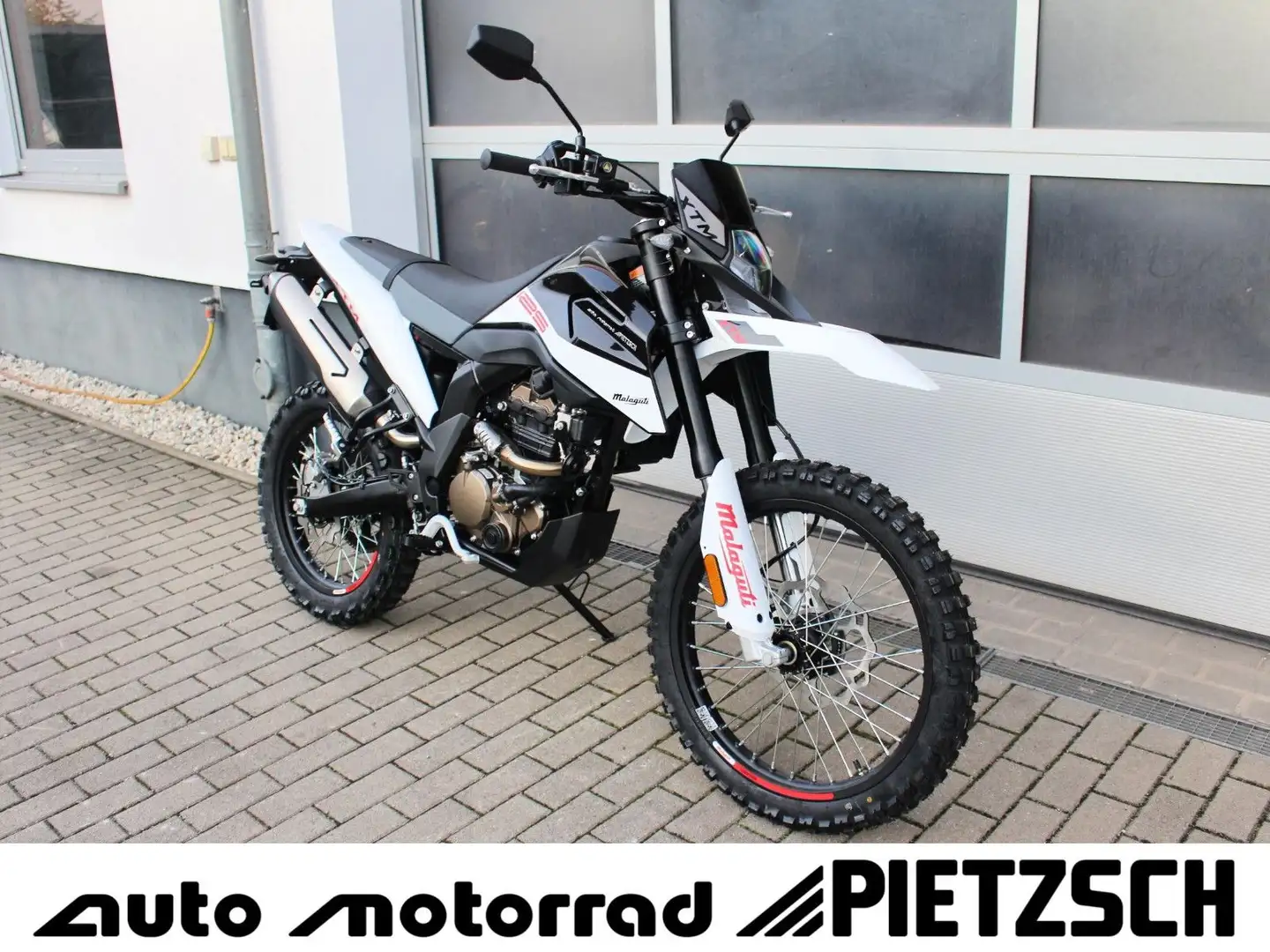 Malaguti XTM 125 ABS Alb - 1
