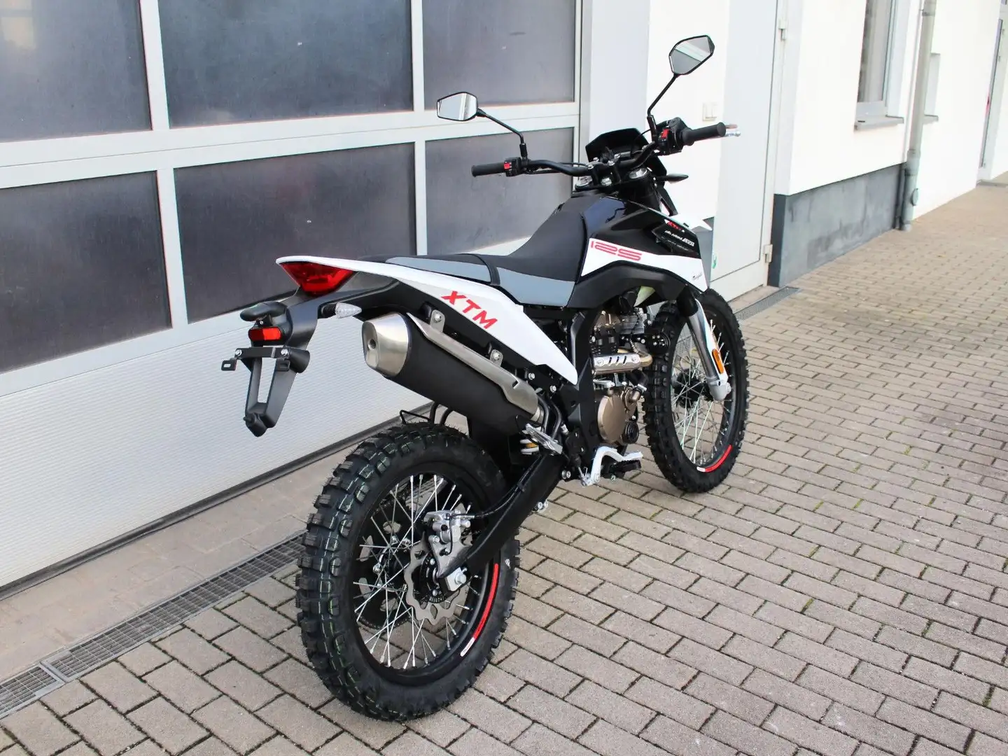 Malaguti XTM 125 ABS Alb - 2