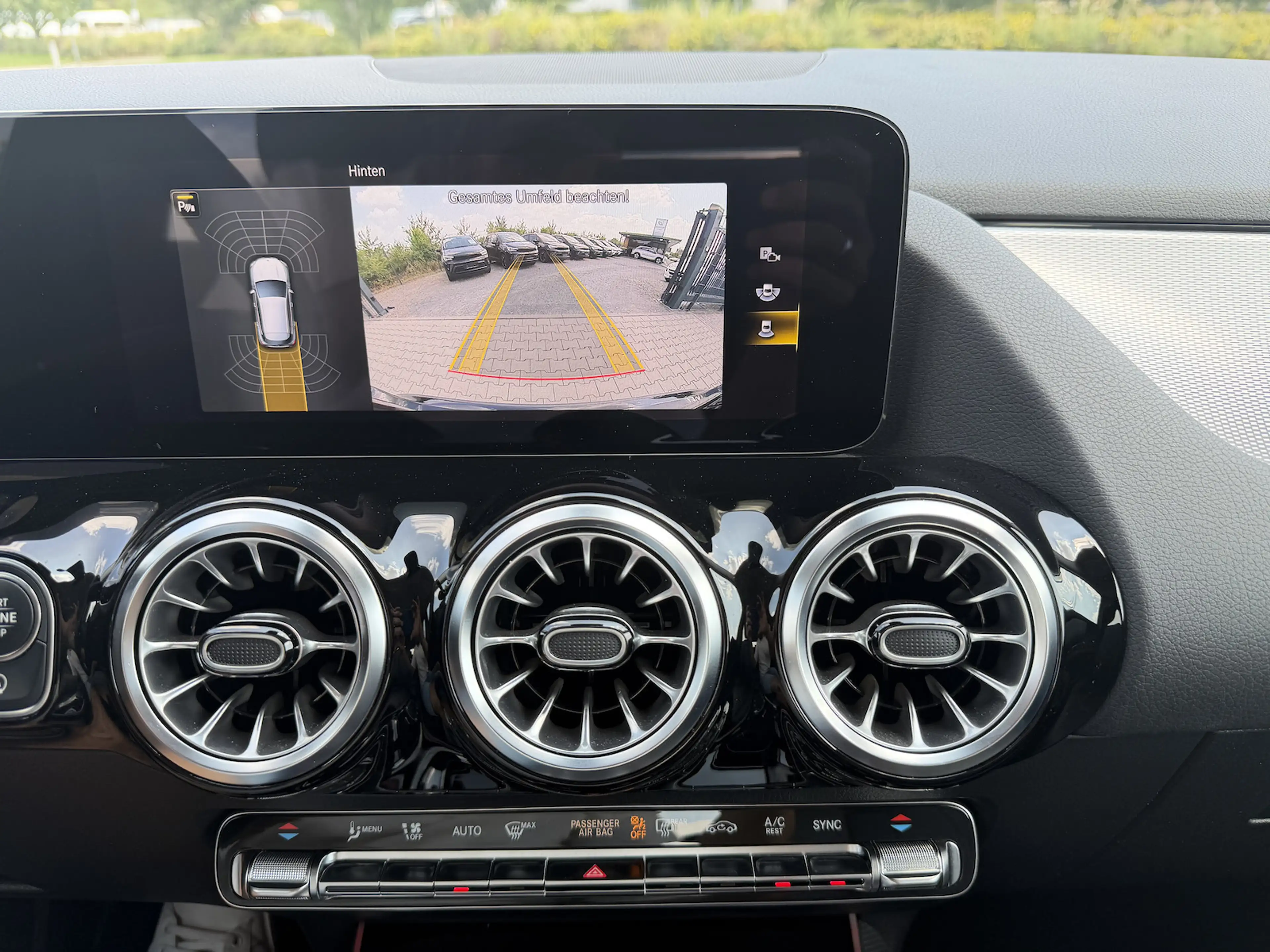 Mercedes-Benz GLA 220 d 4Matic Aut. Navi+Leder+Led+Kamera+Shz — photo 14